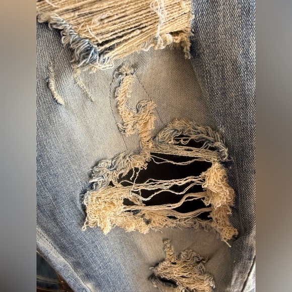 AMIRI SKINNY DESTROYED EMBROIDERED LETTERS FRAYED BUTTON FLY LIGHT WASH 32 - Picture 15 of 15